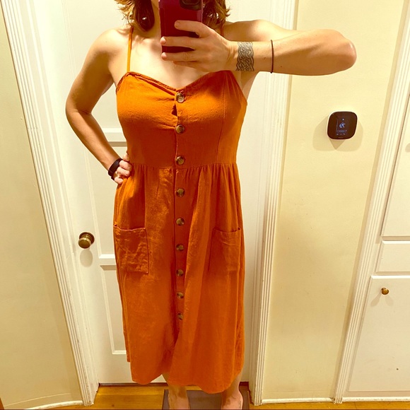 Cotton On Front Pocket Midi Dress - Picture 4 of 9